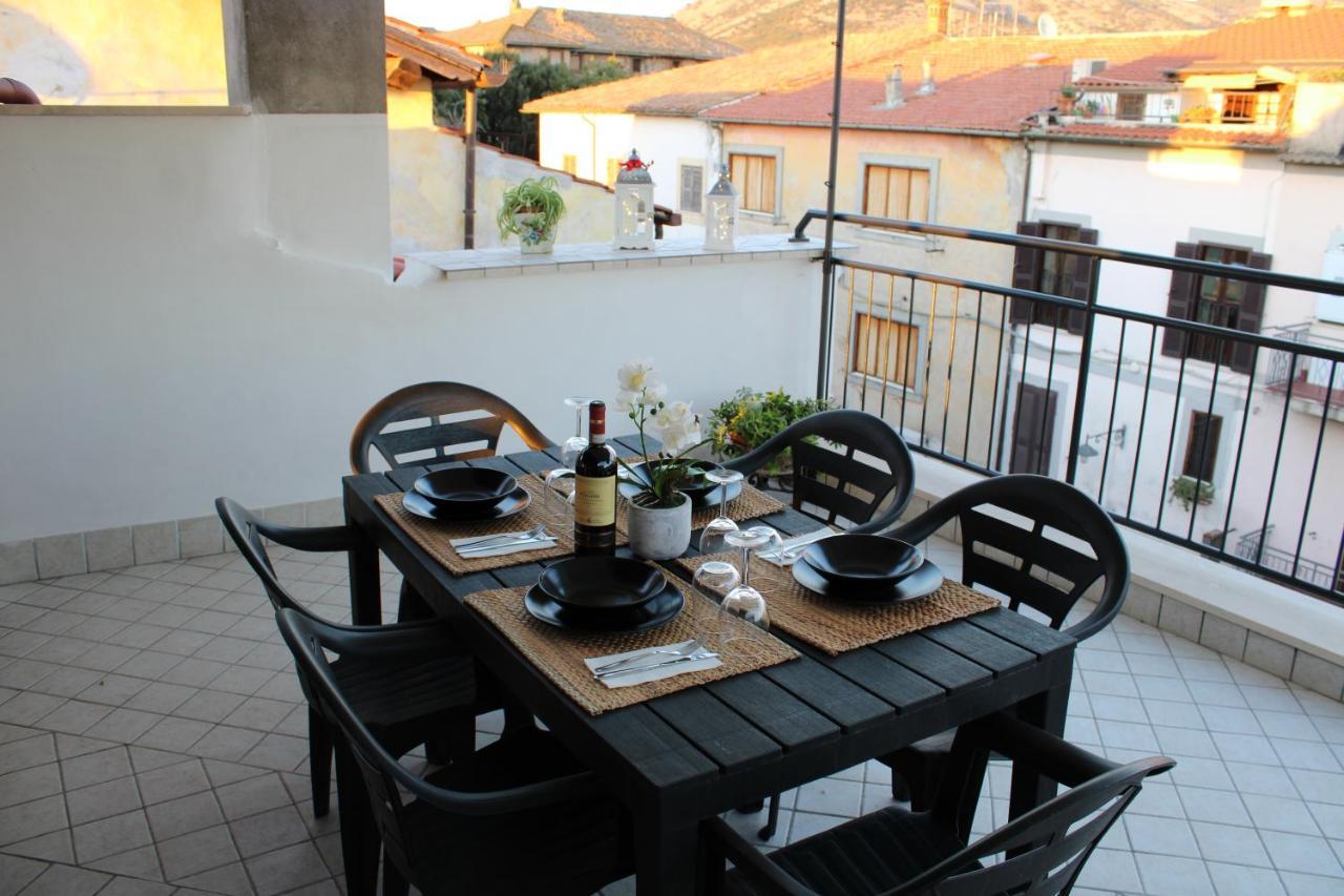 La Terrazza Sul Corso Apartment Giulianello Bagian luar foto